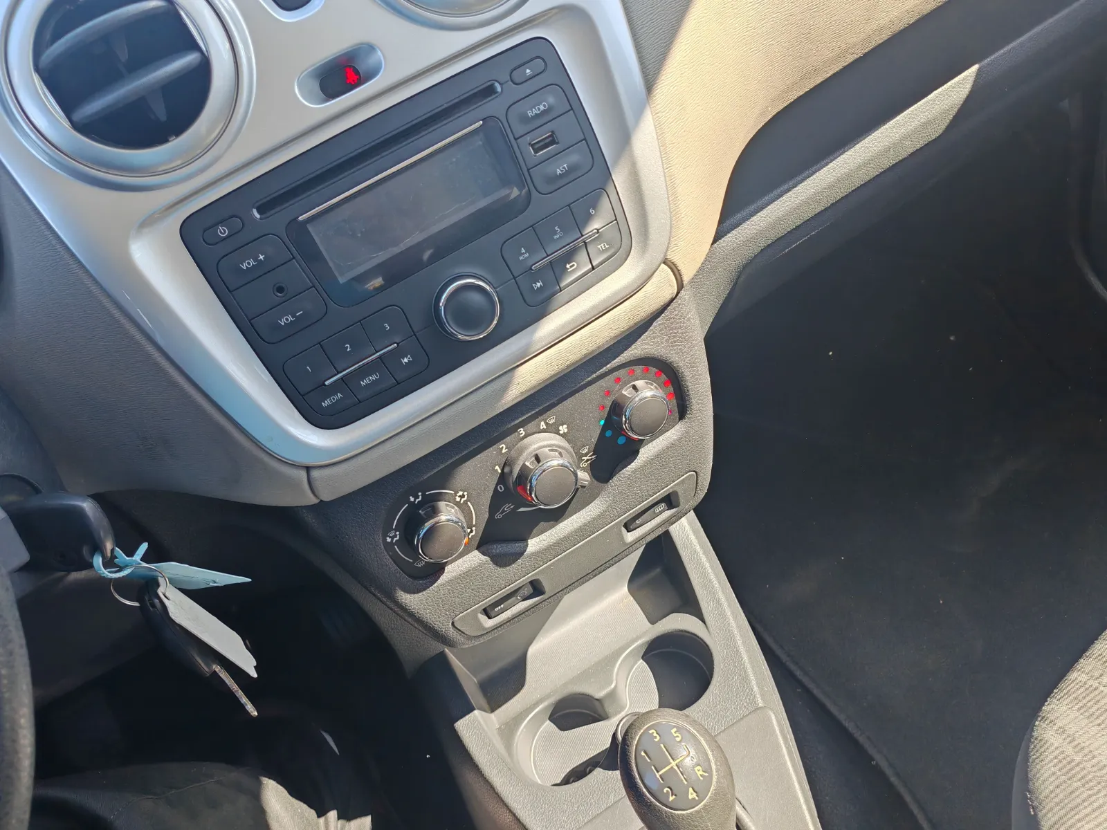 Dacia Lodgy — Foto 13